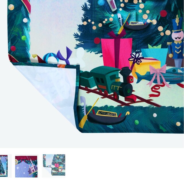 Disney(ディズニー)のディズニー クリスマス タペストリー クリスマスツリー カーテン エンタメ/ホビーの美術品/アンティーク(絵画/タペストリー)の商品写真
