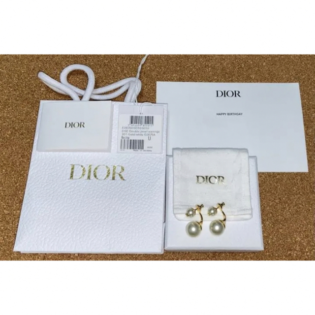 Dior ダブルパールピアス