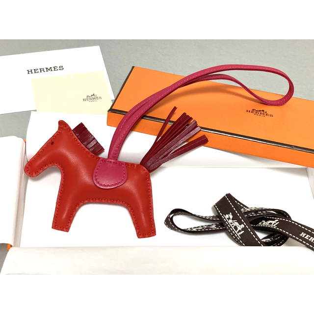 超安い】 Hermes 新品未使用 ロデオPM ルージュインディアン ルビー