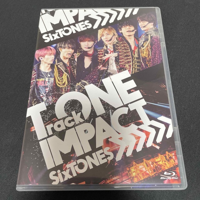 SixTONES(ストーンズ)のSixTONES TrackONE IMPACT 通常Blu-ray エンタメ/ホビーのDVD/ブルーレイ(ミュージック)の商品写真