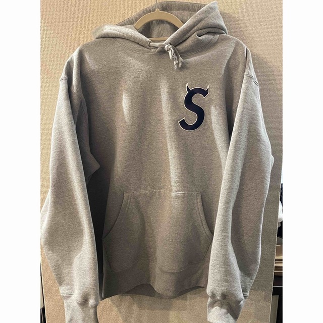 supreme S logo パーカーLサイズ