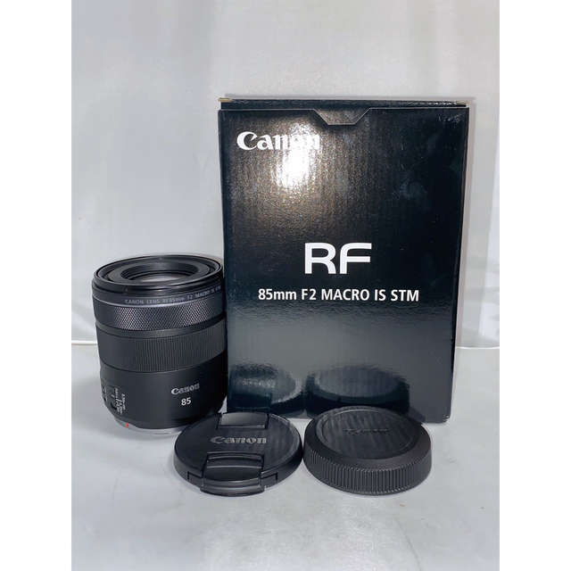 Canon(キヤノン)の【美品】Canon RF 85mm f2 macro is stm rfマウント スマホ/家電/カメラのカメラ(レンズ(単焦点))の商品写真