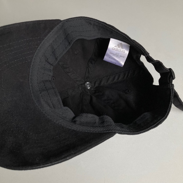 adidas(アディダス)のadidas cap /matt black メンズの帽子(キャップ)の商品写真