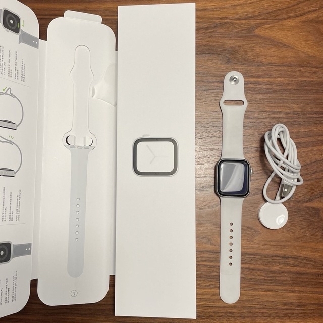 Apple - APPLE WATCH4 40 SVALの通販 by unica baby's shop｜アップルならラクマ