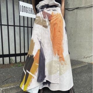 アメリヴィンテージ(Ameri VINTAGE)の【新品タグ付】アメリ Ameri LOUISE ART SKIRT Sサイズ(ロングスカート)