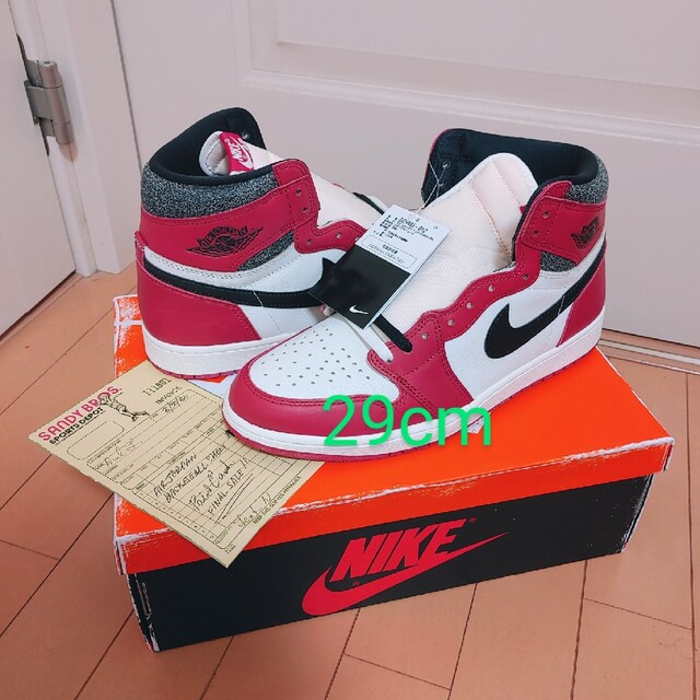 NIKE(ナイキ)のNIKE Jordan 1 HIGH OG CHICAGO シカゴ 29cm メンズの靴/シューズ(スニーカー)の商品写真