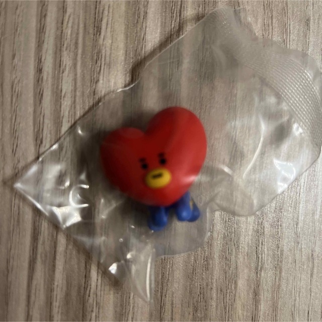 BT21(ビーティーイシビル)のBT21 ハグコット　TATA エンタメ/ホビーのエンタメ その他(その他)の商品写真