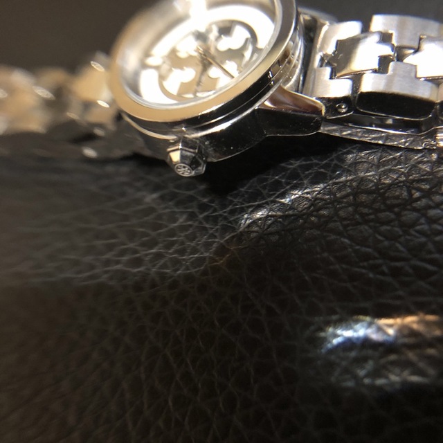 Tory Burch(トリーバーチ)のタイムセール(美品)トリバーチ腕時計 レディースのファッション小物(腕時計)の商品写真