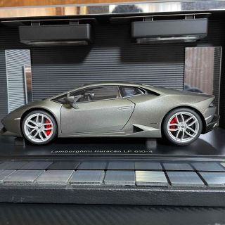 限定品】 絶版新品未展示品 オートアート 1/18 ウラカンLP610-4