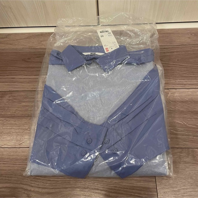 UNIQLO(ユニクロ)のコットンリラックススキッパーシャツ（7分丈） XS レディースのトップス(シャツ/ブラウス(長袖/七分))の商品写真