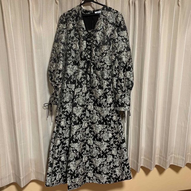 Bubbles(バブルス)のMELT THE LADY flower jacquard long dress レディースのワンピース(ロングワンピース/マキシワンピース)の商品写真