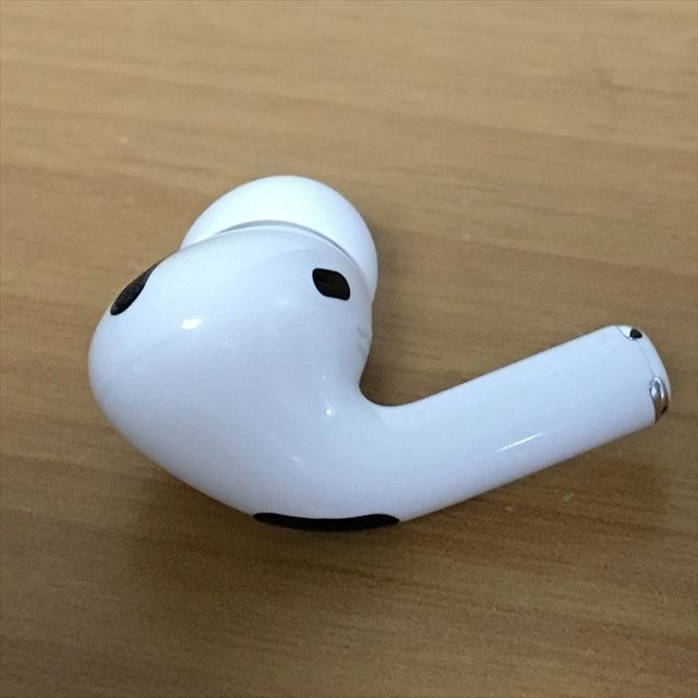 Apple(アップル)のApple純正 AirPods Pro イヤホン本体 片耳 左（ L）A2084 スマホ/家電/カメラのオーディオ機器(ヘッドフォン/イヤフォン)の商品写真