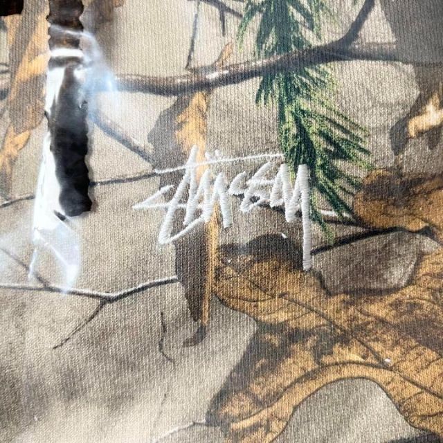 正規品HOT STUSSY - stussy スウェットパーカー サイズM 迷彩柄の通販