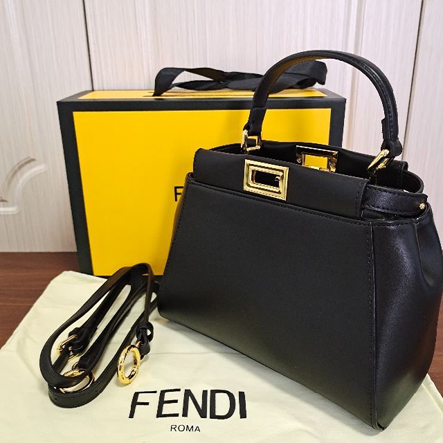 超特価SALE開催! FENDI - フェンディー♡ピーカブー ミニ ブラック