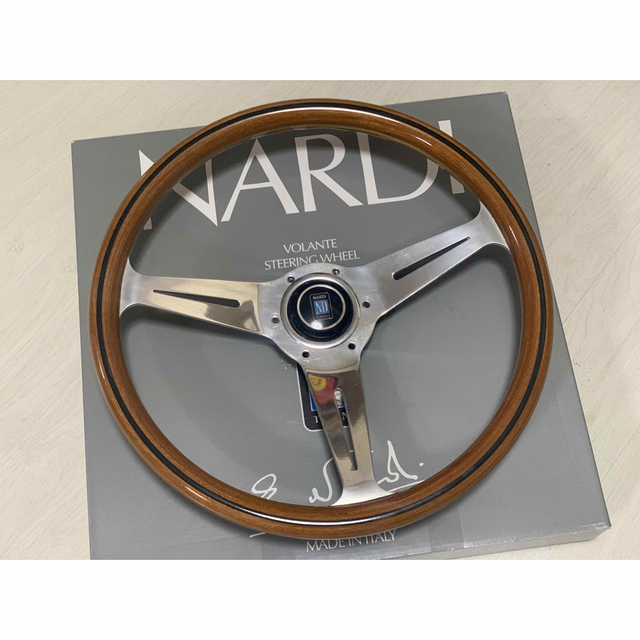 自動車【NARDI Classic】36.5Φ ウッドステアリング　即決大歓迎　旧車等