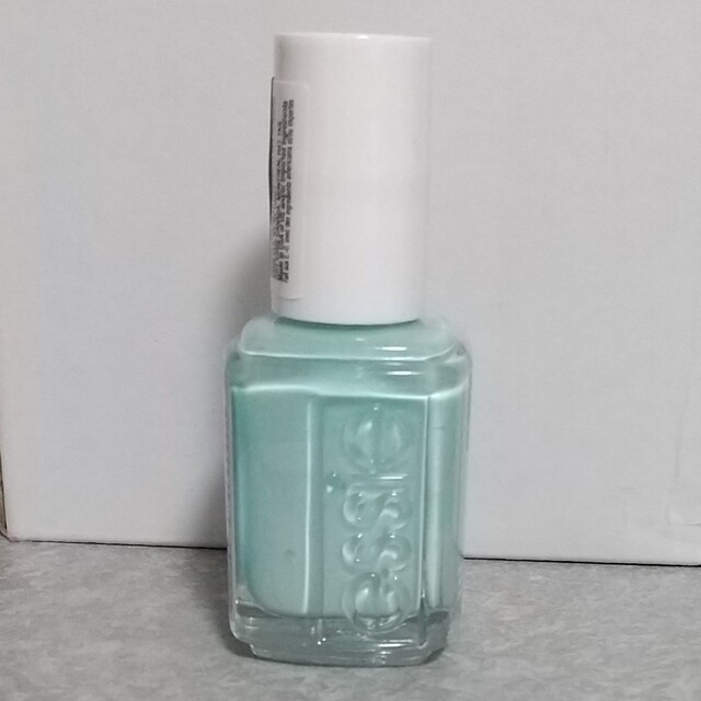 Essie(エッシー)の新品未使用エッシー　ネイルポリッシュ 758 コスメ/美容のネイル(ネイルケア)の商品写真