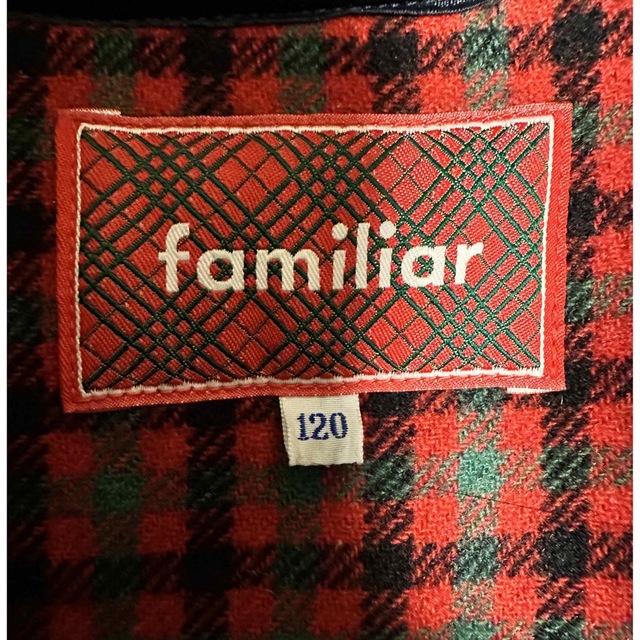 familiar(ファミリア)のクーポン値下げ！同梱で1000円引き！familiar ダッフルコート120 キッズ/ベビー/マタニティのキッズ服男の子用(90cm~)(コート)の商品写真