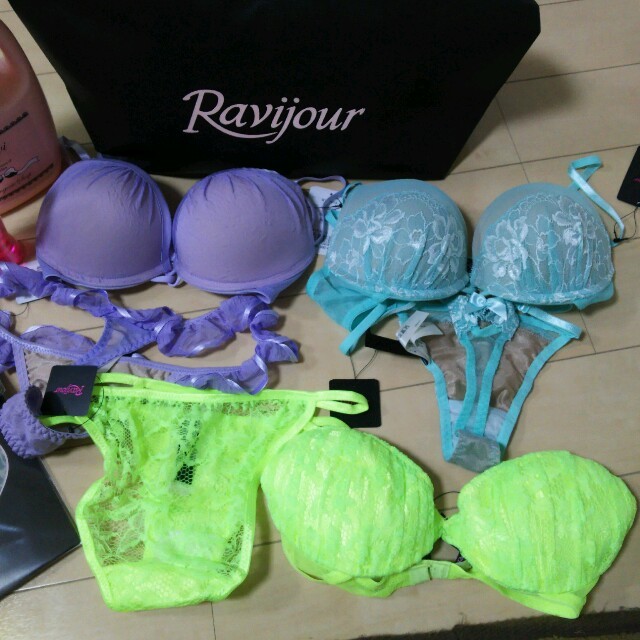 Ravijour(ラヴィジュール)の専用です レディースの下着/アンダーウェア(ブラ&ショーツセット)の商品写真