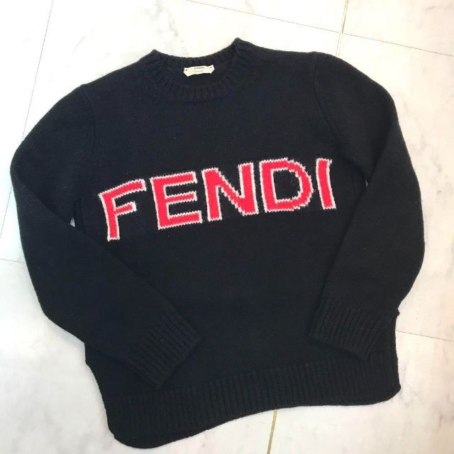 FENDI - ★美品★フェンディ　ニット　トップス　ウール　ロゴ　サイズ36　Sサイズ　5号