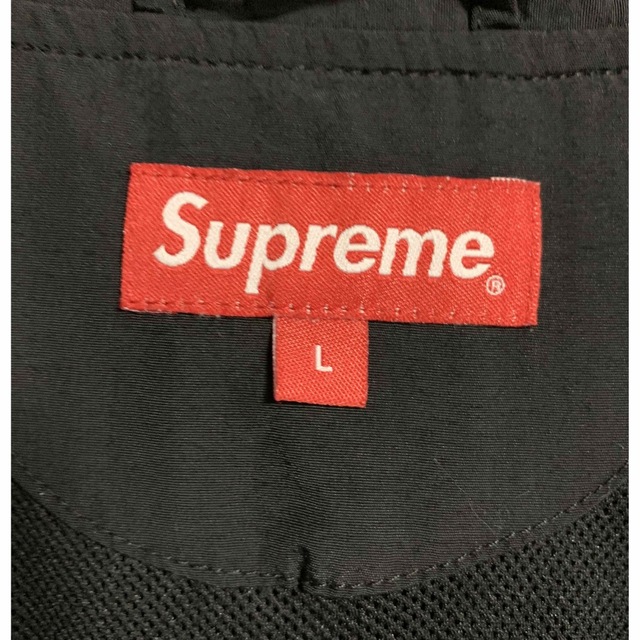 Supreme(シュプリーム)のsupreme メンズのジャケット/アウター(ナイロンジャケット)の商品写真