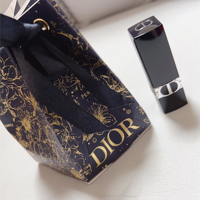 Dior(ディオール)のルージュディオール 999V ベルベット 口紅 コスメ/美容のベースメイク/化粧品(口紅)の商品写真