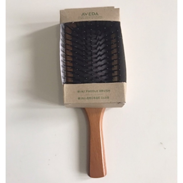 AVEDA(アヴェダ)の【新品】 パドルブラシ 頭皮ケア ヘアケア ミニタイプ コスメ/美容のヘアケア/スタイリング(ヘアブラシ/クシ)の商品写真