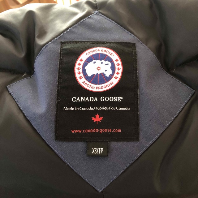 CANADA GOOSE(カナダグース)のカナダグース　ダウンジャケット　xs メンズのジャケット/アウター(ダウンジャケット)の商品写真