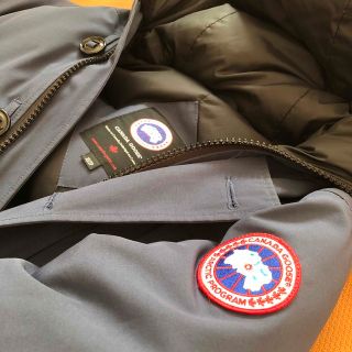 カナダグース(CANADA GOOSE)のカナダグース　ダウンジャケット　xs(ダウンジャケット)