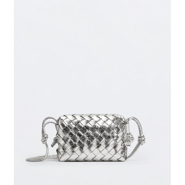 激安通販の Bottega カメラバック ループ ミニ ボッテガ 【〜1/31限定
