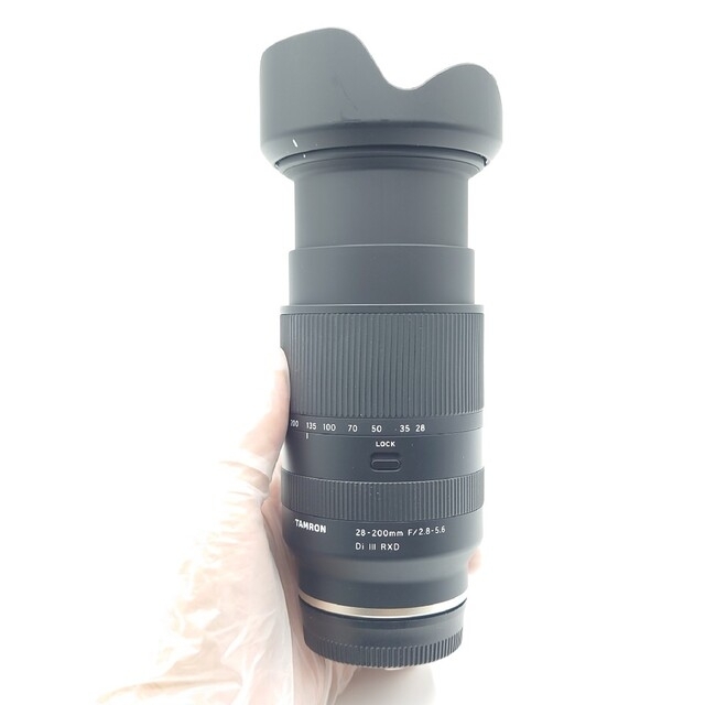 TAMRON(タムロン)の【良品】28-200mm F/2.8-5.6 Di III RXD (A071) スマホ/家電/カメラのカメラ(レンズ(ズーム))の商品写真