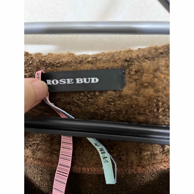 ROSE BUD(ローズバッド)のROSE BUD  ローズバット　ニット　セーター　ブラウン レディースのトップス(ニット/セーター)の商品写真