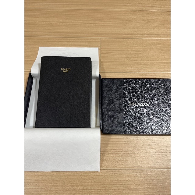 PRADA 非売品 手帳