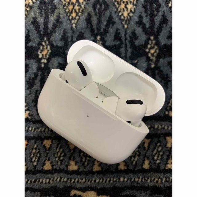 AirPods Proヘッドフォン/イヤフォン