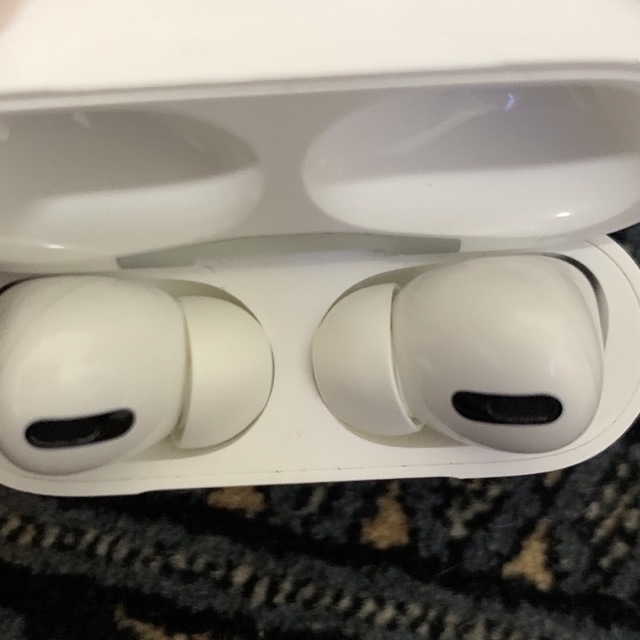 AirPods Proヘッドフォン/イヤフォン