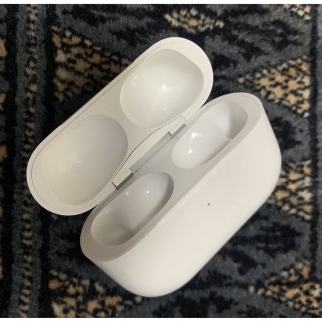 AirPods Proヘッドフォン/イヤフォン