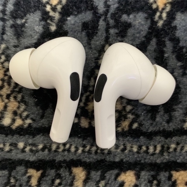 AirPods Proヘッドフォン/イヤフォン