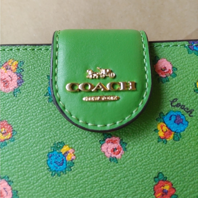 COACH　コーチ　財布　折り財布　ローズ　ネオングリーン　緑　花柄　二つ折り