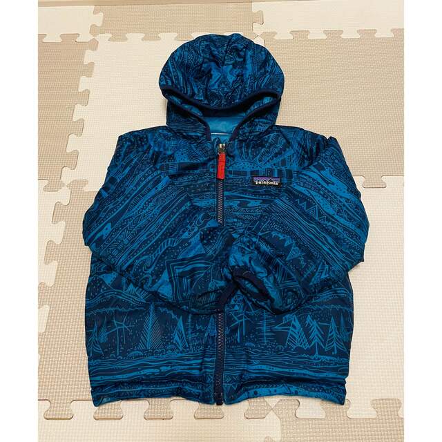 patagonia(パタゴニア)のパタゴニア　ダウンジャケット　3T キッズ/ベビー/マタニティのキッズ服男の子用(90cm~)(ジャケット/上着)の商品写真