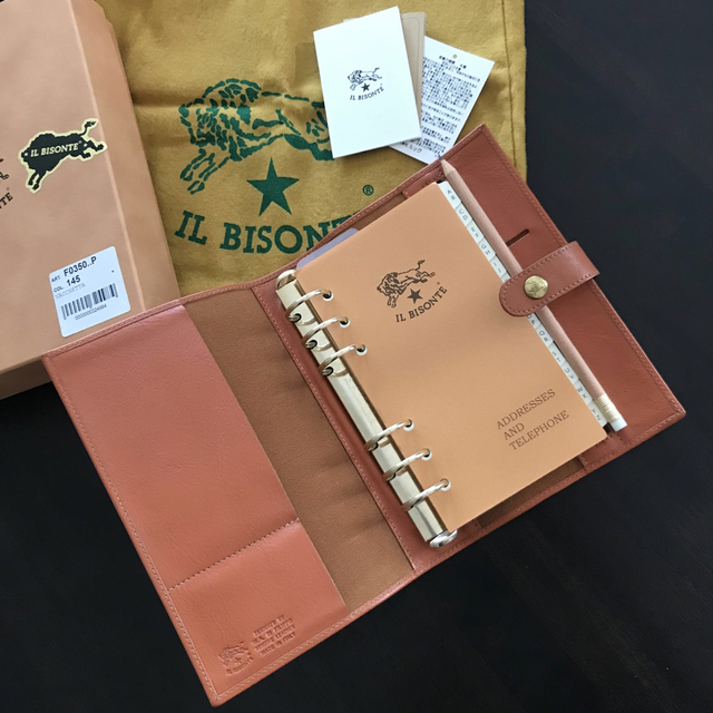 美品／保存袋】IL BISONTE イルビゾンテシステム手帳バイブルサイズ