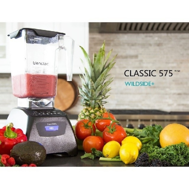 Vitamix(バイタミックス)の【早い者勝ち！】blendtec ブレンテック ブレンダー classic575 スマホ/家電/カメラの調理家電(ジューサー/ミキサー)の商品写真