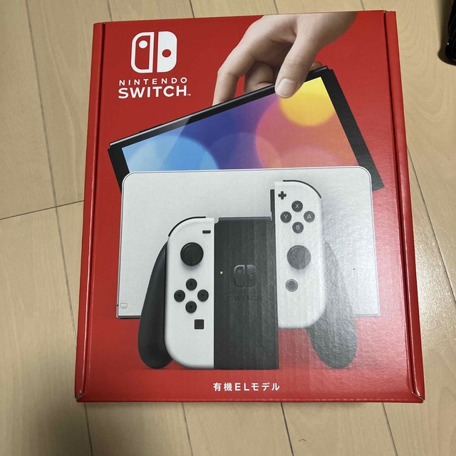 Nintendo Switch(ニンテンドースイッチ)のNintendo Switch 有機EL ホワイト 新品未開封品 エンタメ/ホビーのゲームソフト/ゲーム機本体(家庭用ゲーム機本体)の商品写真