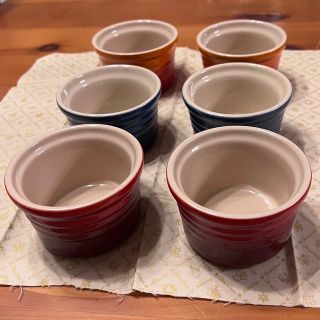 ルクルーゼ(LE CREUSET)の値下げ最終　ル・クルーゼ　ラムカン　6つ(食器)