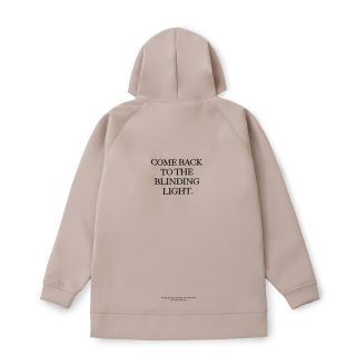 EMBROIDERY LOGO HOODIE / SAND BEIGE(パーカー)