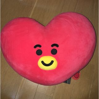 ビーティーイシビル(BT21)のBT21 TATA クッション 公式　ぬいぐるみ　BTS グッズ(K-POP/アジア)