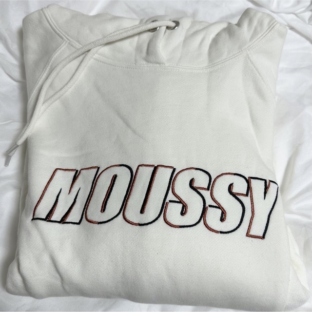 moussy(マウジー)のMOUSSY moussy マウジー パーカーホワイト レディースのトップス(パーカー)の商品写真