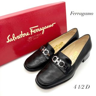 サルヴァトーレフェラガモ(Salvatore Ferragamo)の✨極美品✨ フェラガモ 22cm シルバー ガンチーニ ローファー ブラック(ローファー/革靴)