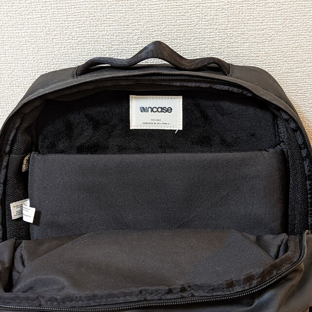 Incase(インケース)の【美品】INCASE バックパック【Apple公認】 メンズのバッグ(バッグパック/リュック)の商品写真