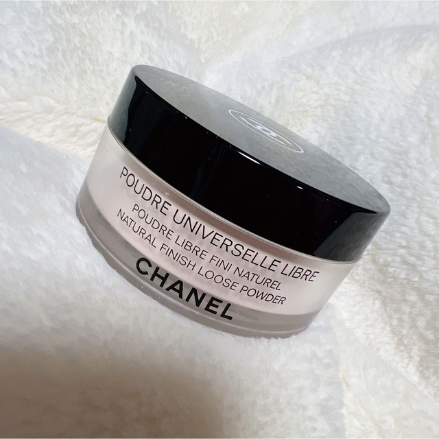 CHANEL(シャネル)のCHANEL♡ルースパウダー コスメ/美容のベースメイク/化粧品(フェイスパウダー)の商品写真