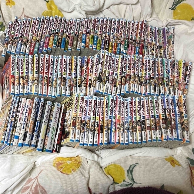 ワンピース全巻+関連本11冊漫画