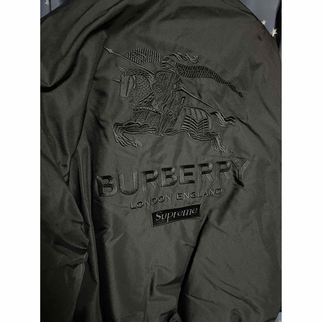 Supreme(シュプリーム)の最終値下げsupreme burberry Puffer Jacket  メンズのジャケット/アウター(ダウンジャケット)の商品写真